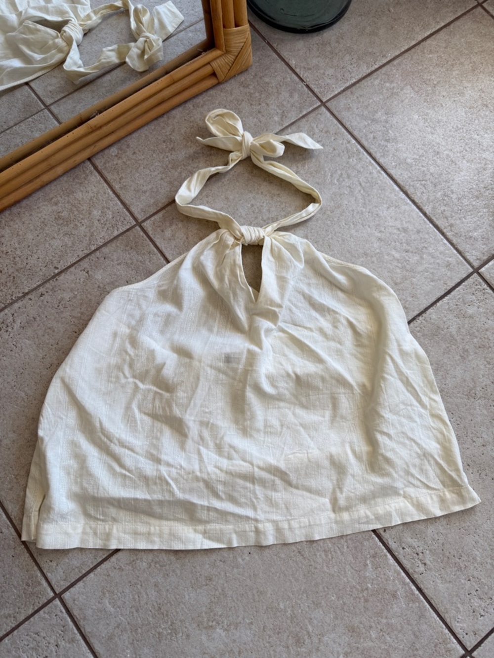 Universal Thread Cream Halter Tie-Back Crop Top